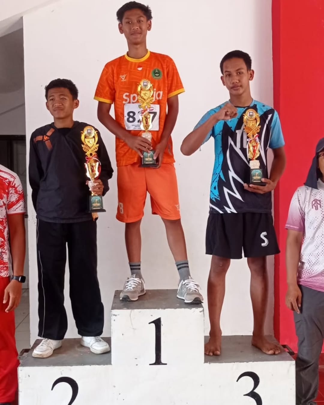 Galeri: Nur Arrohman Raih Juara III O2SN Atletik Tingkat Kabupaten Semarang - Foto 1